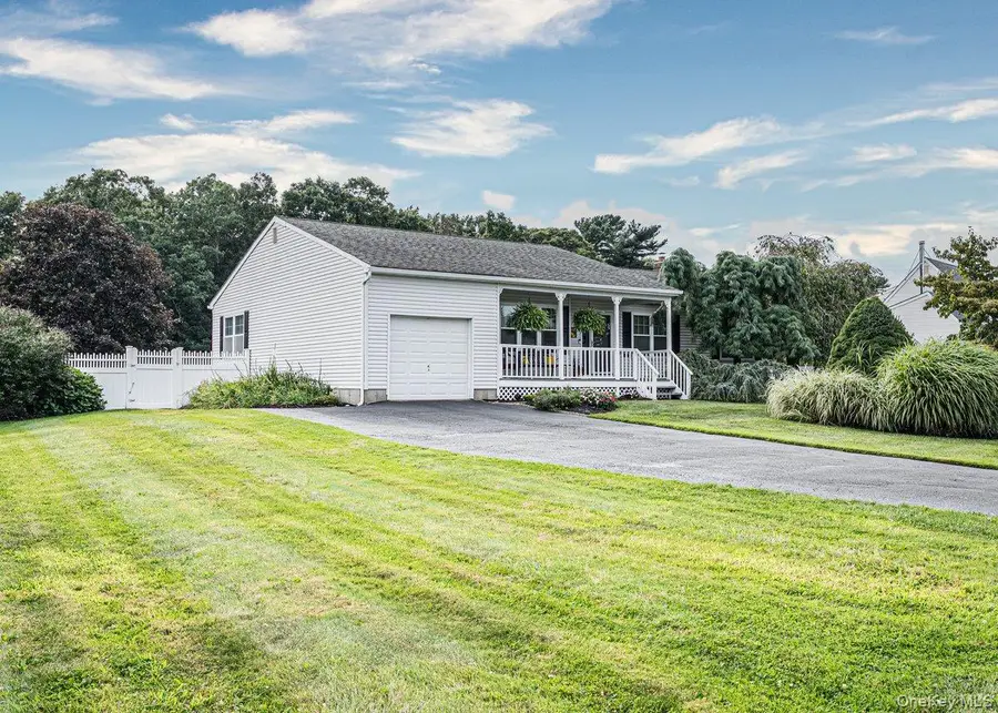 39 Creekside Drive, Middle Island, NY 11953 - #2