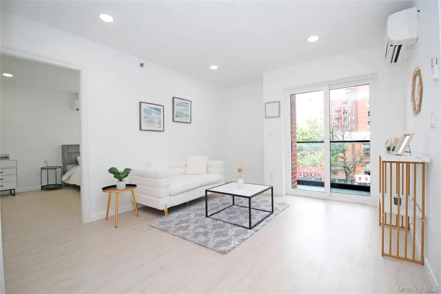 13450 Blossom Avenue #4C, Flushing, NY 11355 - #2