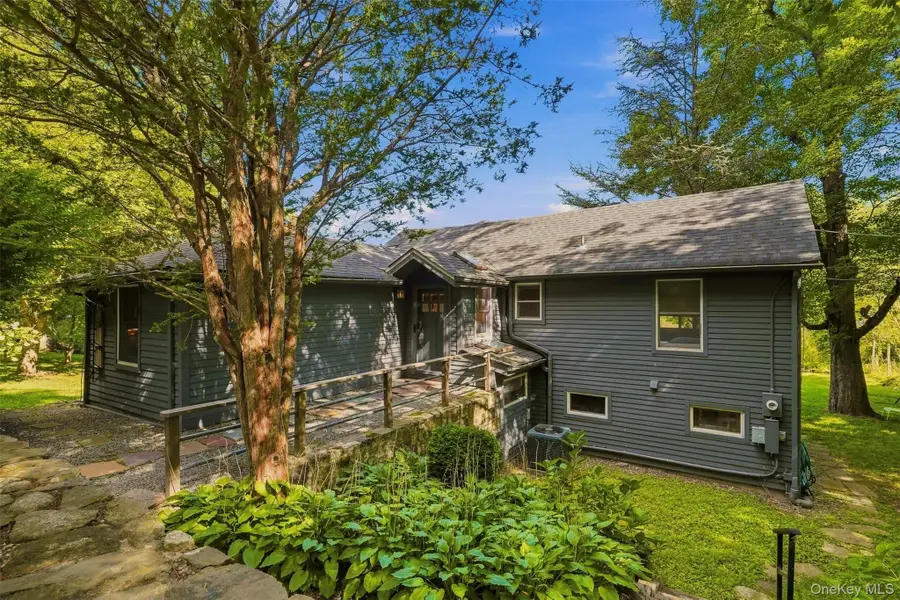 44 Cayuga Road, Putnam Valley, NY 10579 - #2