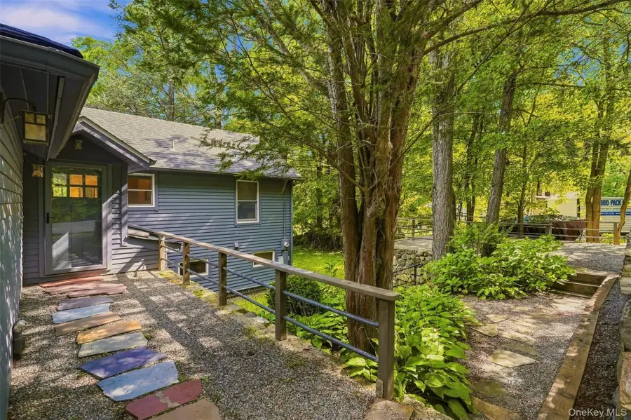 44 Cayuga Road, Putnam Valley, NY 10579 - #3
