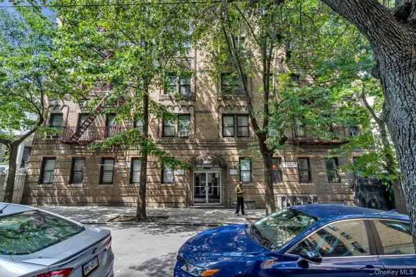 1015 Summit Avenue #6A, Bronx, NY 10452