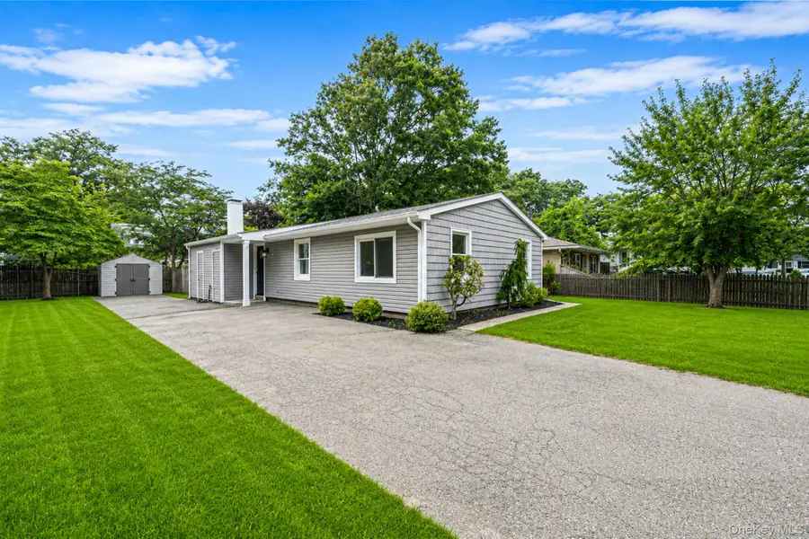 28 Ashwood Drive, Shirley, NY 11967 - #3