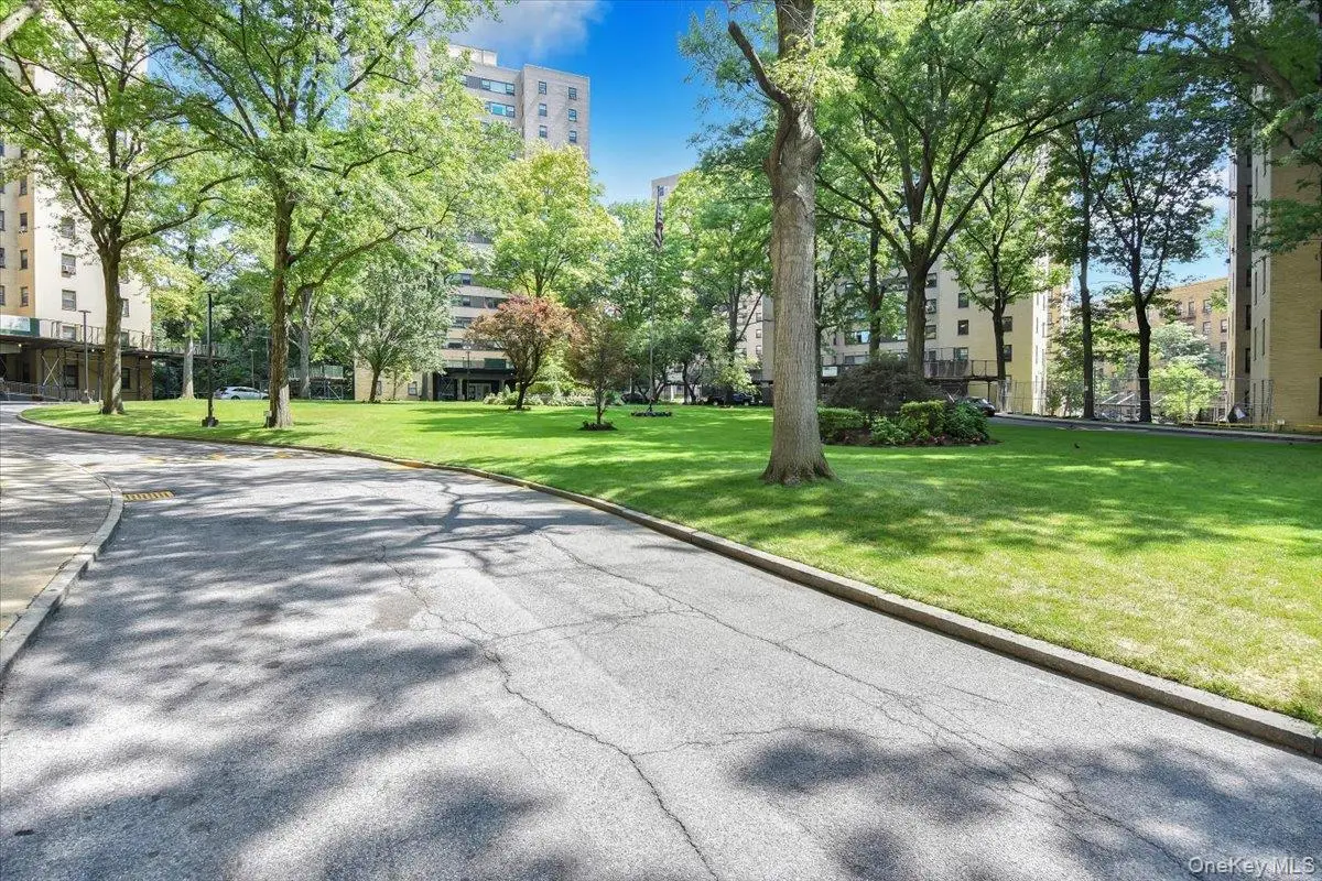 4 Fordham Hill Oval #16C, Bronx, NY 10468 - #1