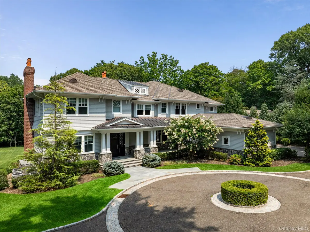 65 Spruce Street, Roslyn Harbor, NY 11576 - #1