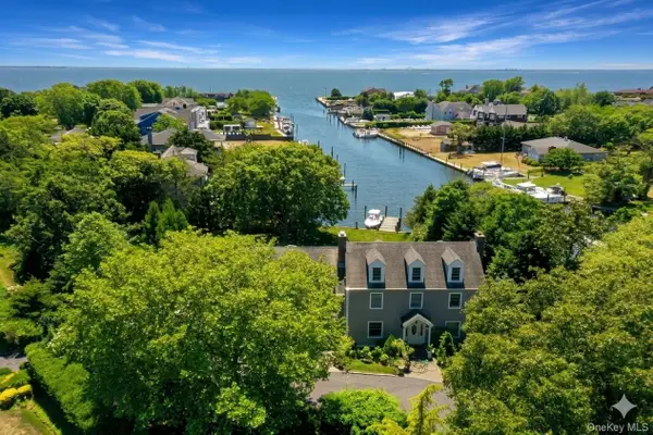 110 Elder Road, Islip, NY 11751