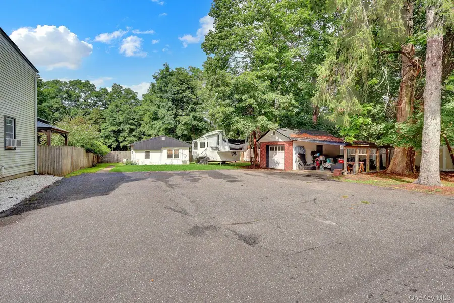 7 Mooney Pond Road, Coram, NY 11727 - #3
