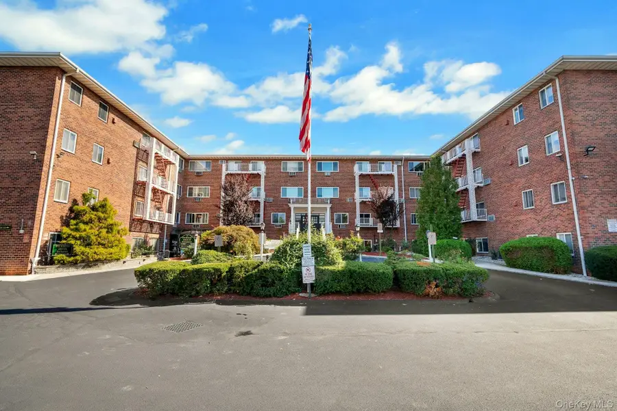 838 Pelhamdale Road #1C, New Rochelle, NY 10801 - #2