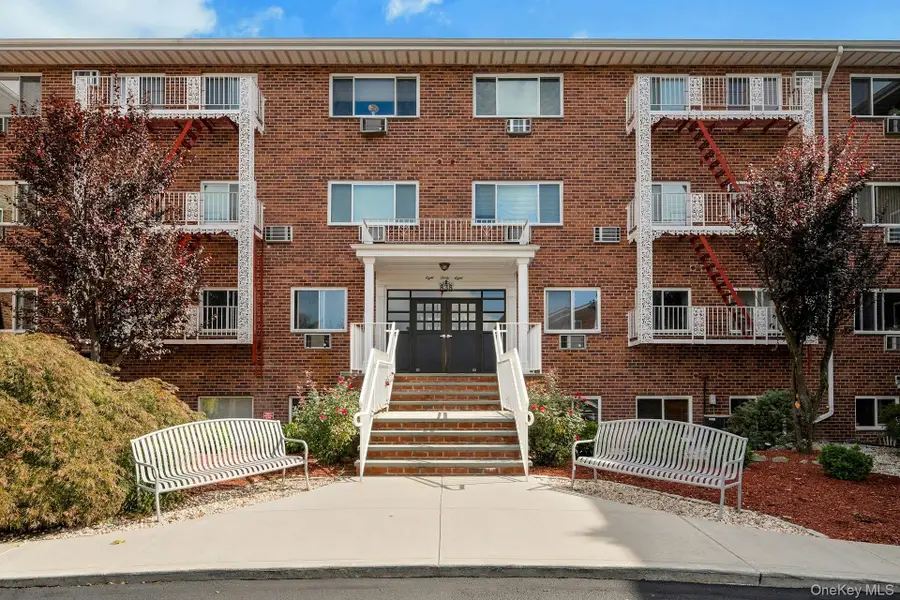 838 Pelhamdale Road #1C, New Rochelle, NY 10801 - #3