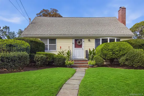 27 E 17th Street, Huntington Station, NY 11746
