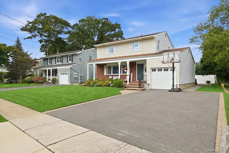 1798 Hannington Avenue, Wantagh, NY 11793 - #3