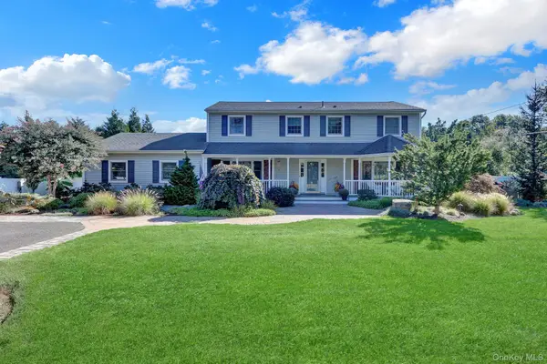 15 Wiigs Road, Nesconset, NY 11767