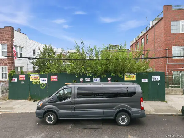 6710 15th Avenue, Brooklyn, NY 11219