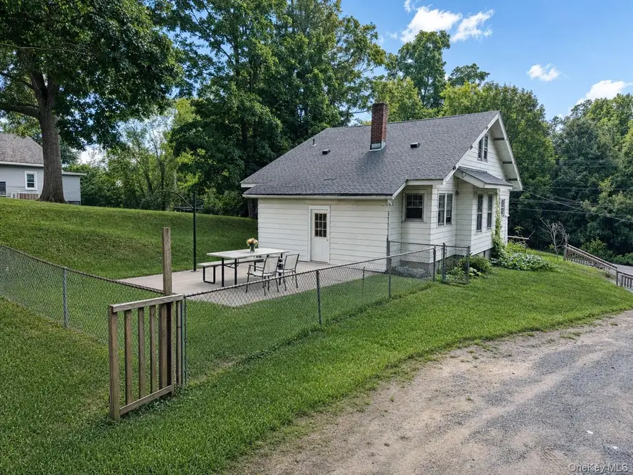 4 Grove Street, Harriman, NY 10950 - #2