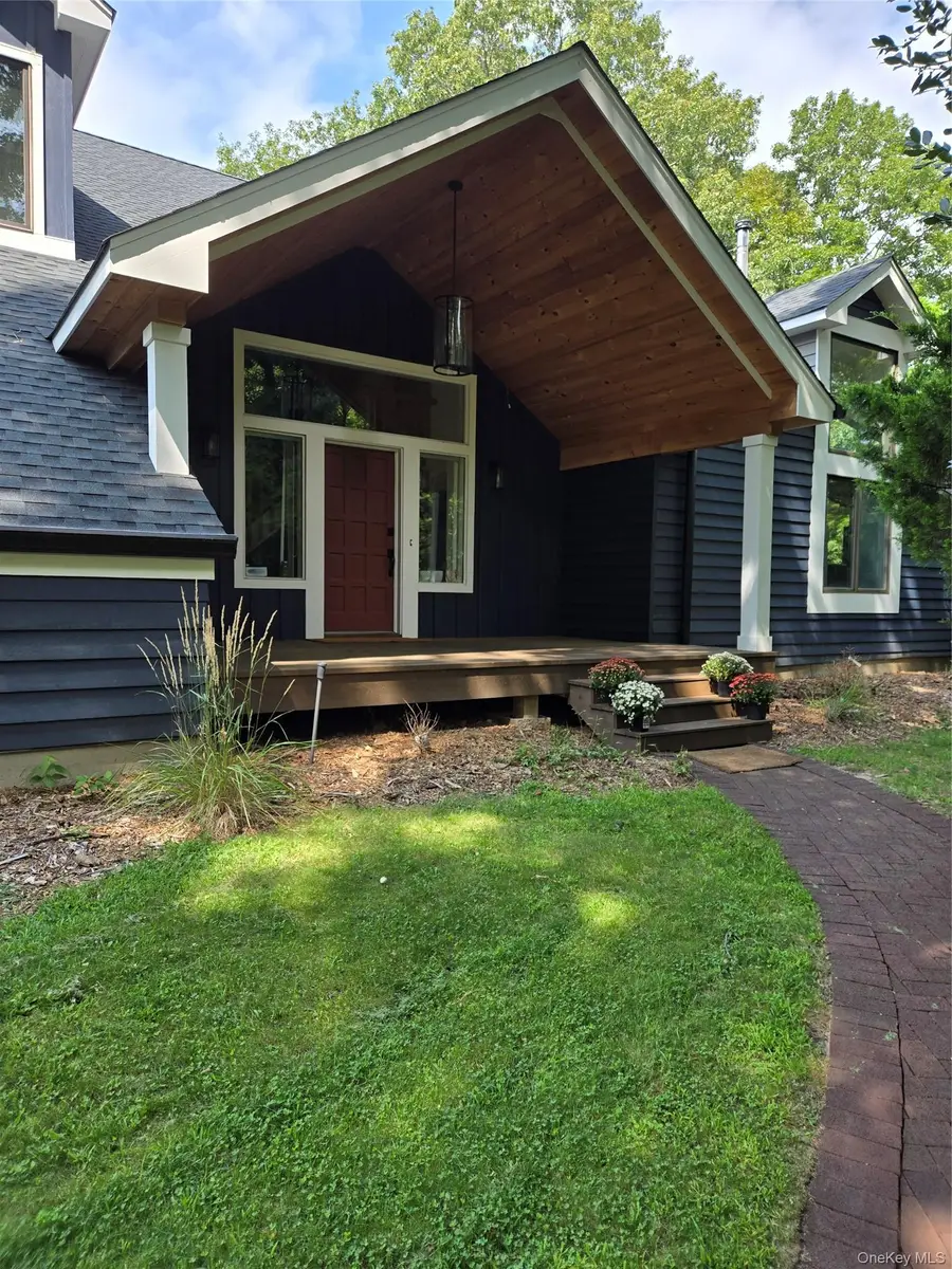 7 Waterview Drive, Port Jefferson, NY 11777 - #2