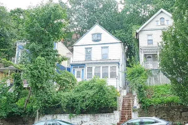3378 Fort Independence Street, Bronx, NY 10463