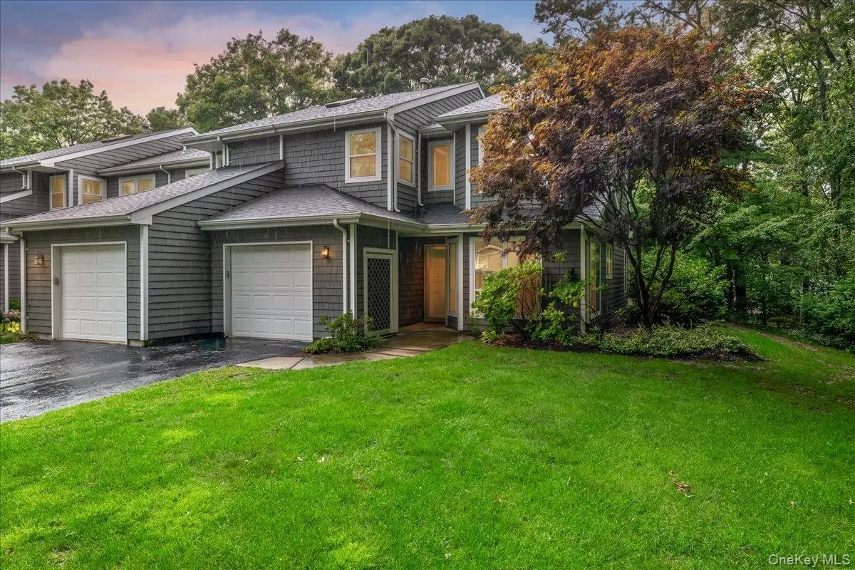 38 Larkspur Lane, Commack, NY 11725 - #1