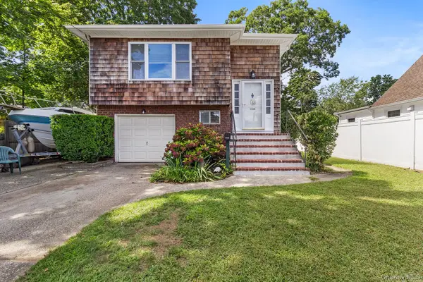 1320 Pine Acres Boulevard, Bay Shore, NY 11706