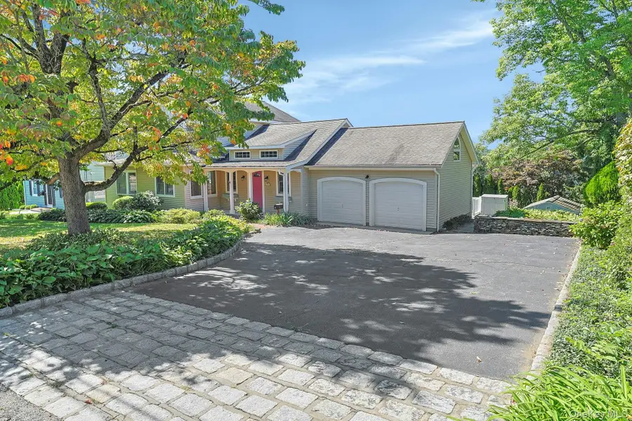19 Wall Avenue, Valhalla, NY 10595 - #2