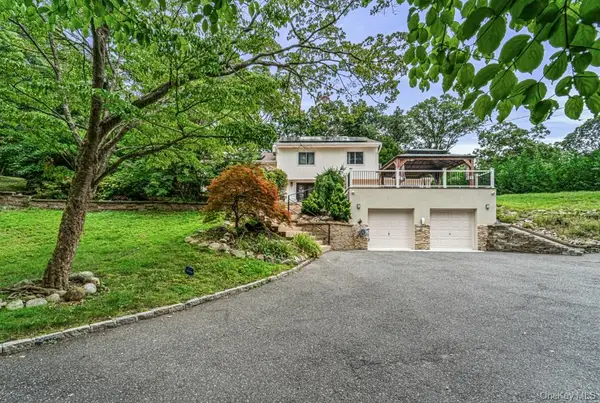 29 Hillside Lane, Syosset, NY 11791