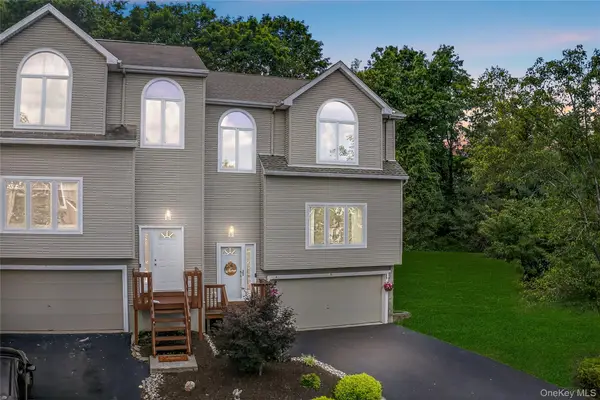 6 Riverstone Court, Highland Mills, NY 10930