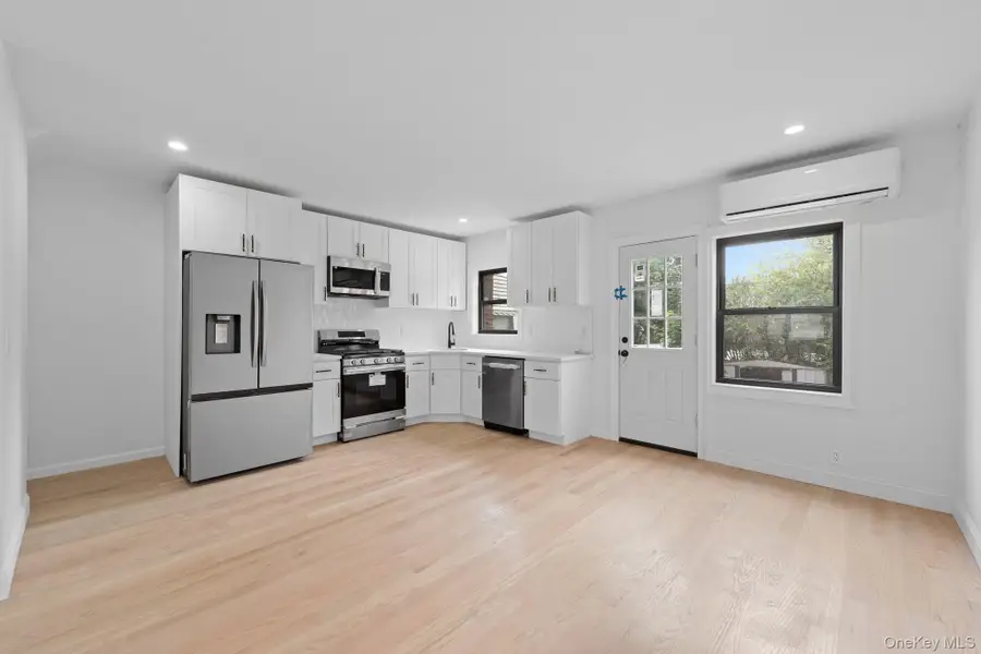 11464 204th Street, Saint Albans, NY 11412 - #3