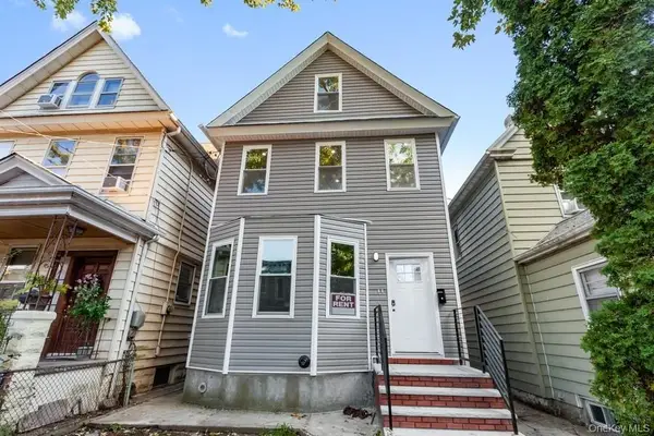 10418 89th Avenue, Richmond Hill, NY 11418