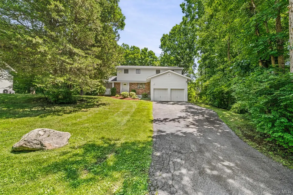 2 Peter A Beet Drive, Cortlandt Manor, NY 10567 - #1