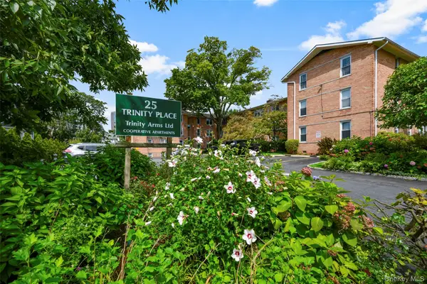 25 Trinity Place #3K, New Rochelle, NY 10805