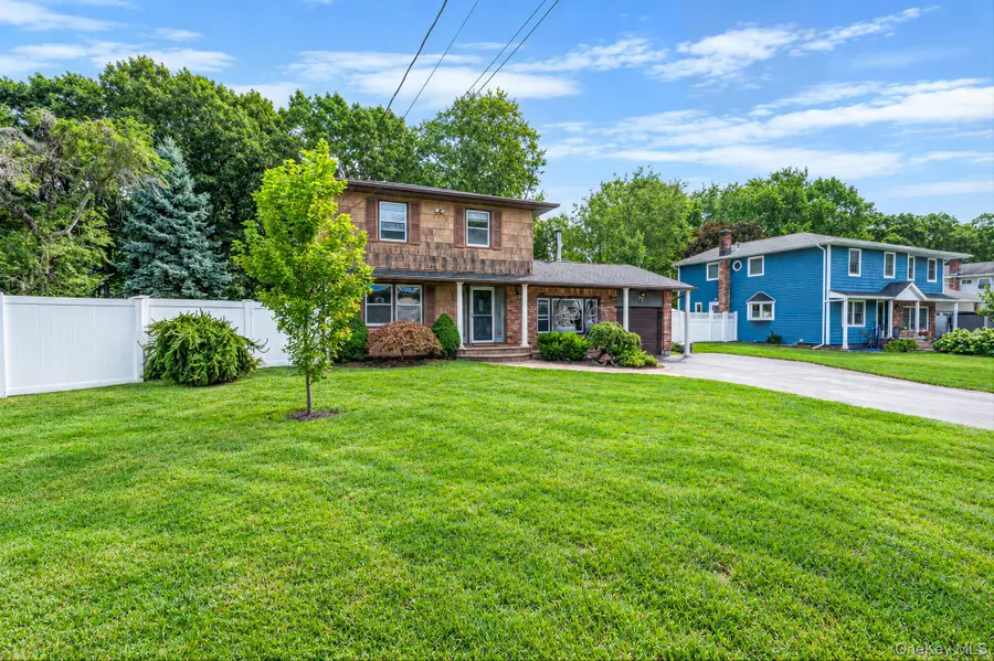 87 Wexford Drive, Oakdale, NY 11769 - #3