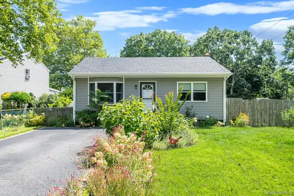 12 Allanwood Drive, Shirley, NY 11967