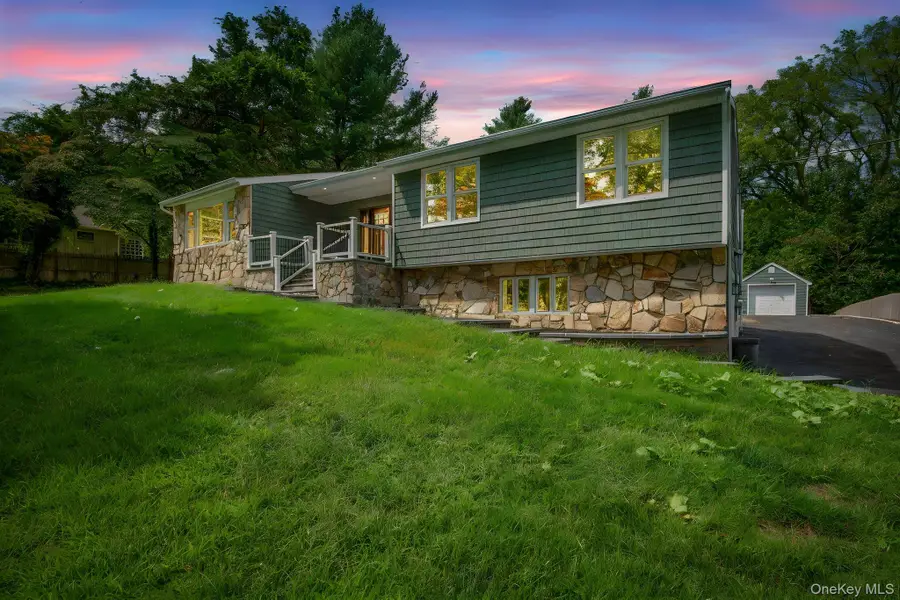40 Lakeside Drive, Centerport, NY 11721 - #2