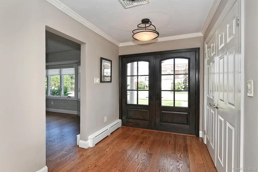 3142 Wynsum Avenue, Merrick, NY 11566 - #3