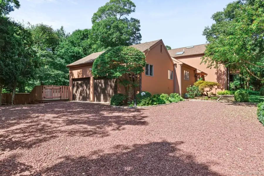 39 Spring Pond Lane, Southampton, NY 11968 - #2