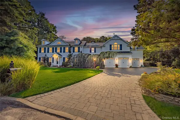 10 Redbridge Court, East Setauket, NY 11733