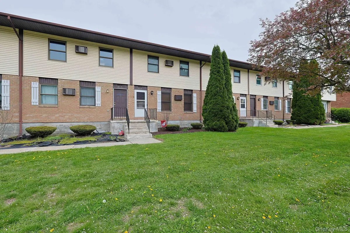 204 Parr Meadow Drive #2D, Newburgh, NY 12550 - #1
