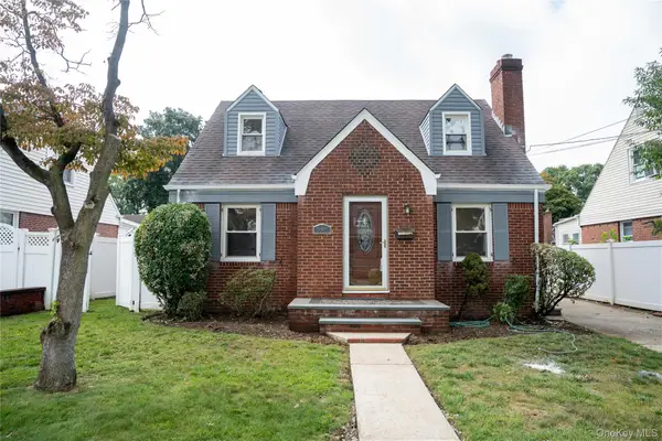 586 Stratford Road, Baldwin, NY 11510
