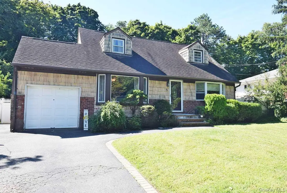 90 Cornell Drive, Smithtown, NY 11787 - #1