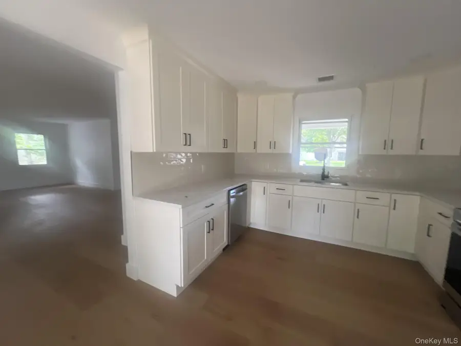35 Winside Lane, Coram, NY 11727 - #3