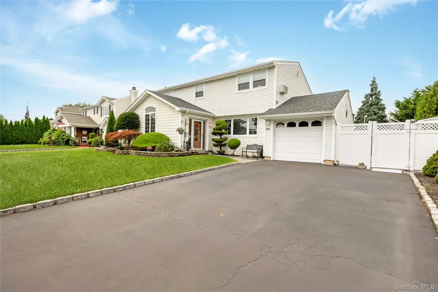 30 Swan Drive, Massapequa, NY 11758 - #3
