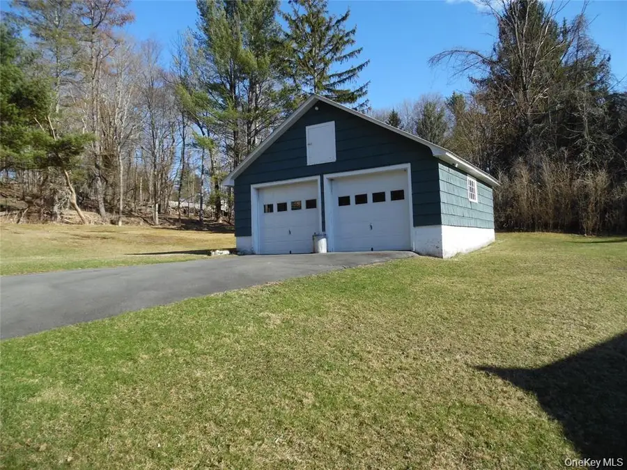 8 Jones Terrace, Woodbourne, NY 12788 - #2