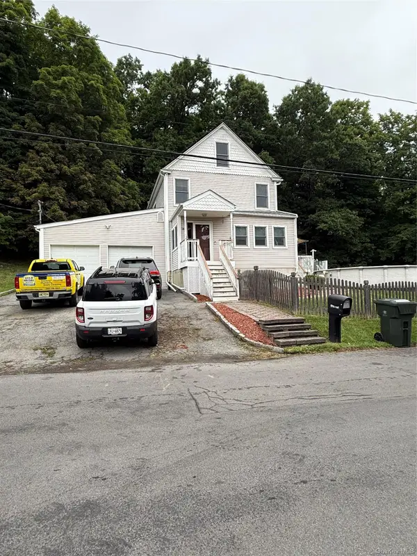 19 Meadow, Chester, NY 10918