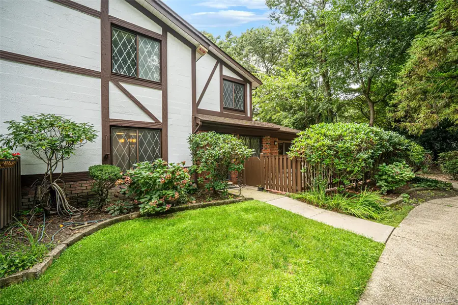415 Clubhouse #51, Coram, NY 11727 - #2