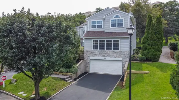 26 Hamlet Drive, Hauppauge, NY 11788
