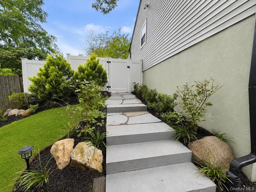 19 Hawthorne Road, Rocky Point, NY 11778 - #3