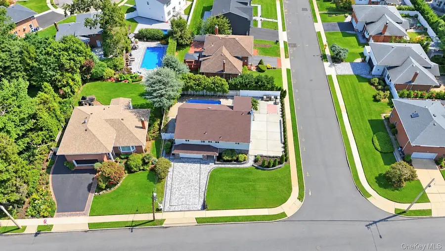 2020 Valentines Road, Westbury, NY 11590 - #2