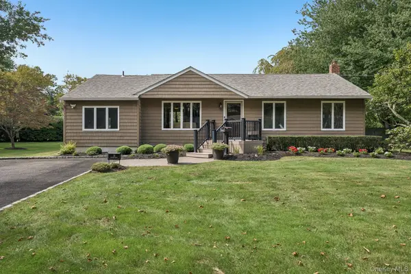 18 Gunther Drive, East Northport, NY 11731
