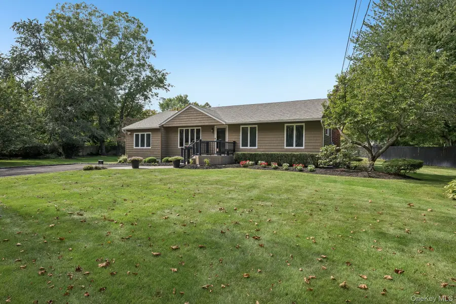 18 Gunther Drive, East Northport, NY 11731 - #2