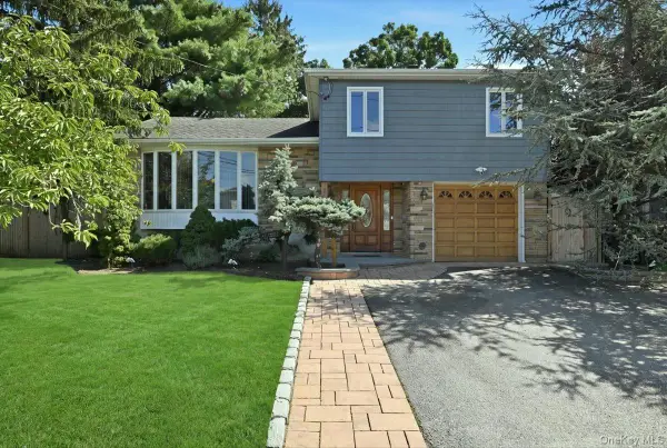 2484 Kayron Lane, Bellmore, NY 11710