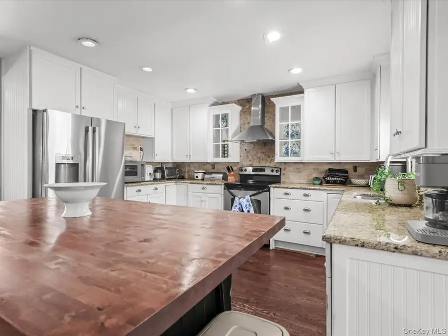1262 Barberry Road, Wantagh, NY 11793 - #3