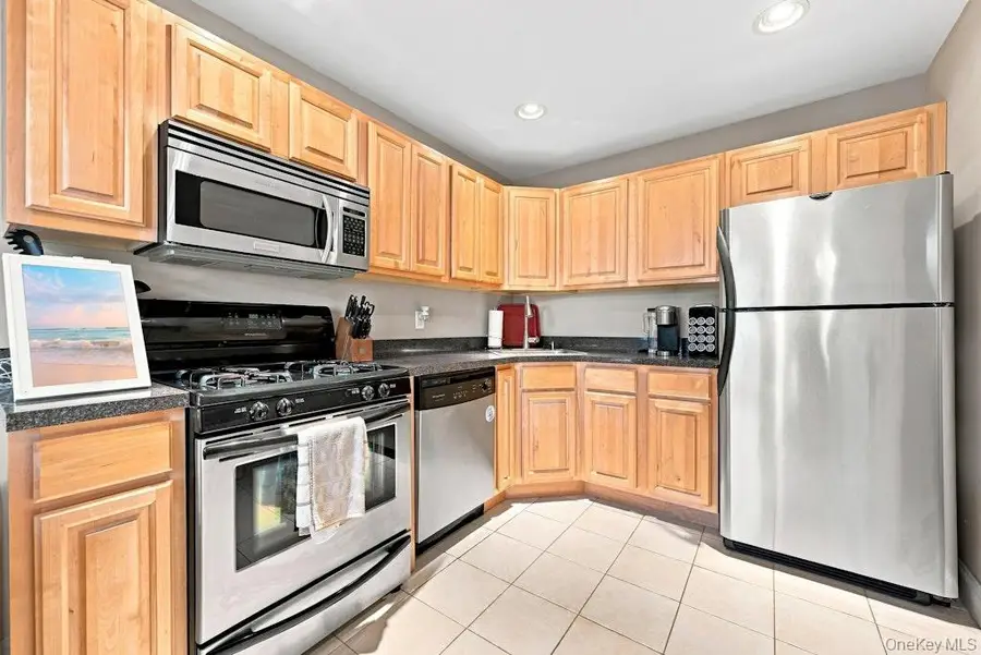 90 Mulberry Common, Riverhead, NY 11901 - #3